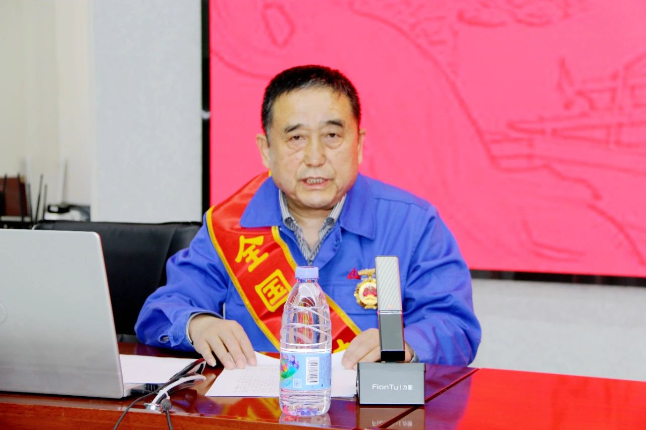 学院举办“理响校园·培根铸魂”全国两会精神示范性宣讲暨“劳模工匠进校园”活动(图2)