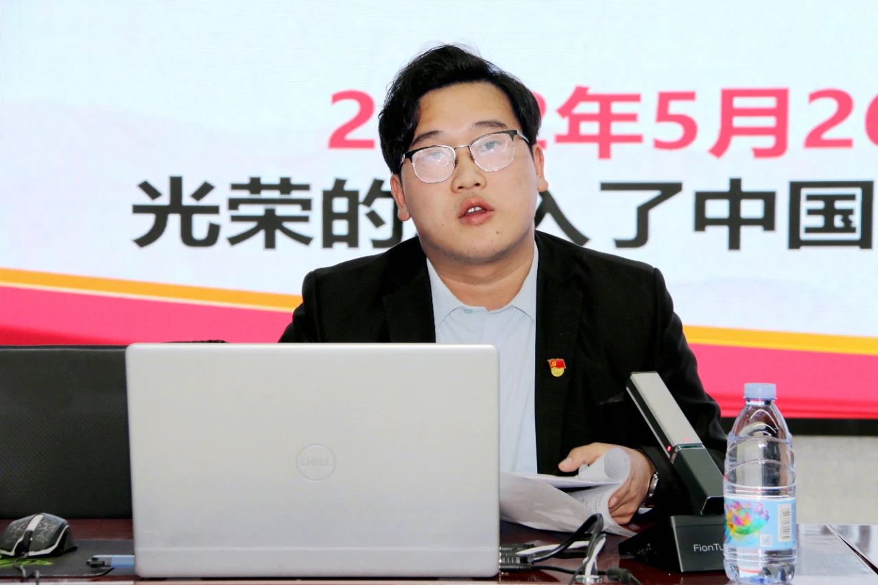 学院举办“理响校园·培根铸魂”全国两会精神示范性宣讲暨“劳模工匠进校园”活动(图4)